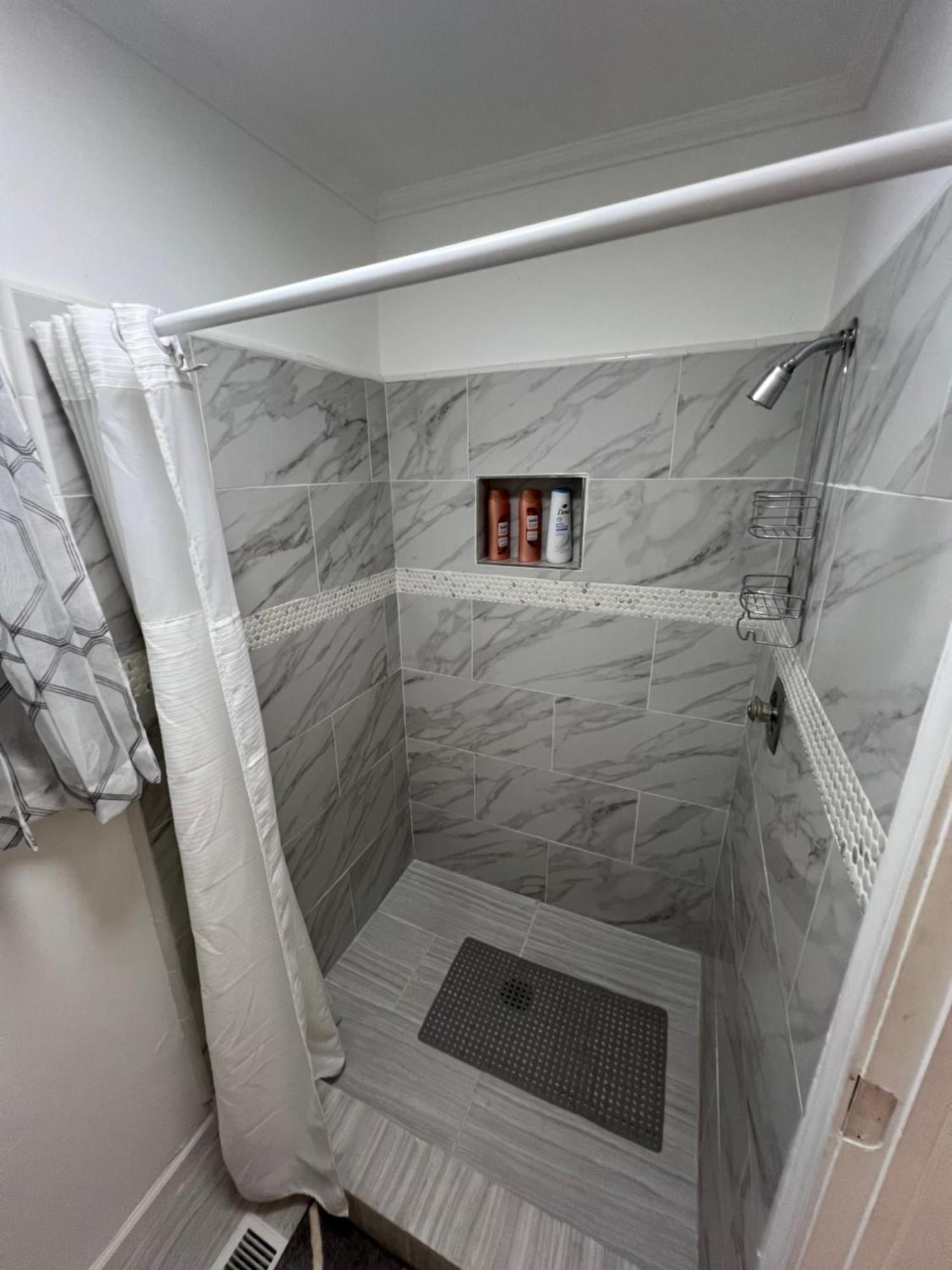 טולסה Cozy Private Suite 5 Min From Saint Francis Hospital And Woodland Hills Mall מראה חיצוני תמונה